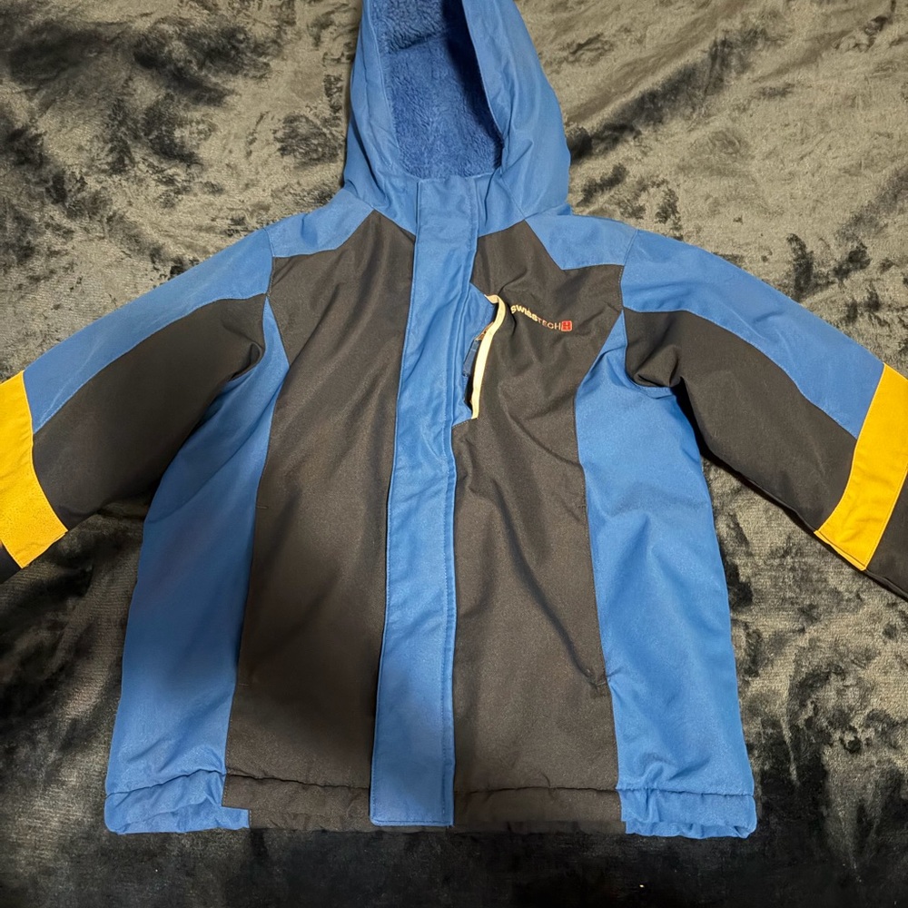 Winter coat and snow pants boys size small